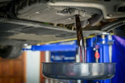 Schema esploso della coppa dell'olio e relativi componenti di una BMW E46
