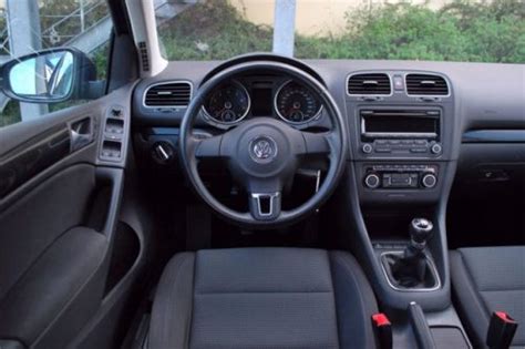 Volkswagen Golf 6 interni plancia
