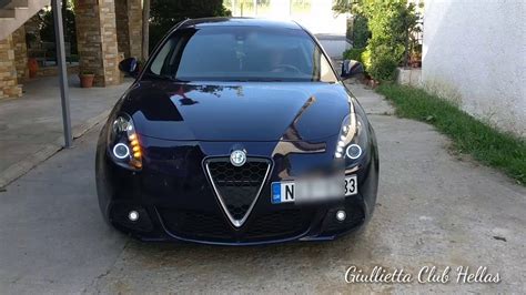 Dettaglio fari anteriori Alfa Romeo Giulietta