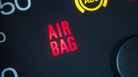 Spia dell'airbag accesa sul cruscotto