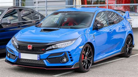 Honda Civic Type R action shot