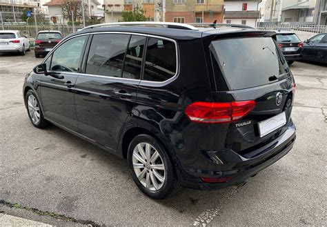 Volkswagen Touran 7 posti