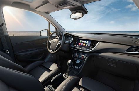 Interni e spazio bagagli di Opel Mokka X