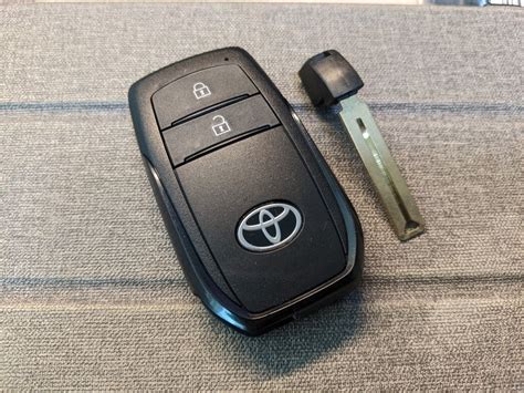 Guscio chiave Toyota Yaris