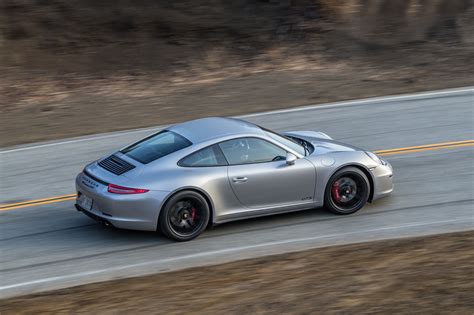 Porsche 911 Carrera GTS in pista