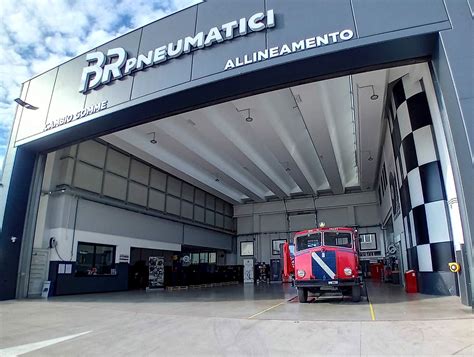 Officina BRPneumatici Altavilla Esterno