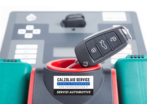 Attrezzature per la duplicazione di chiavi auto elettroniche