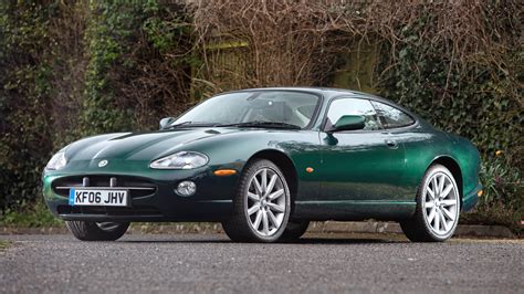 Jaguar XK8