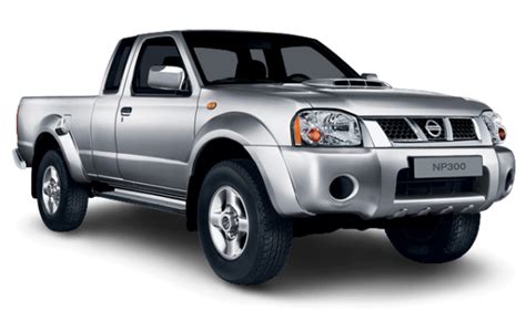 Nissan Navara D22 con coppette cerchioni silver a 16 razze
