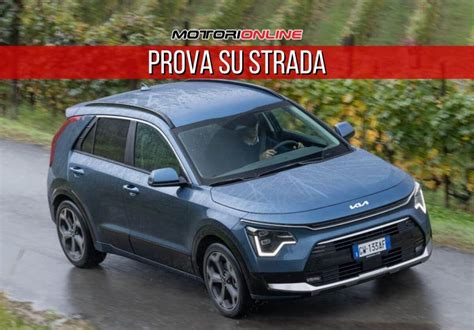 Kia Niro HEV GPL in autostrada
