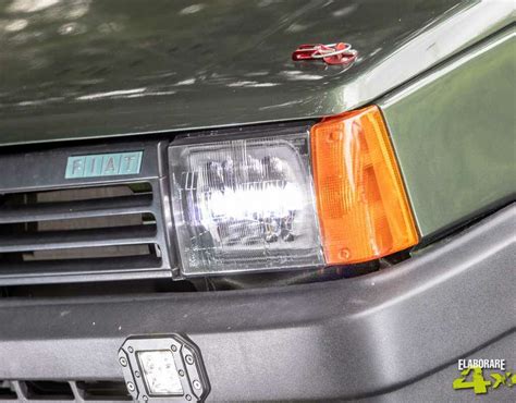 Schema dei fari anteriori della Fiat Panda serie 312 con dettaglio del fascio luminoso anabbagliante