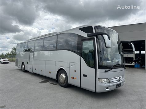 Autobus Mercedes-Benz Tourismo in curva