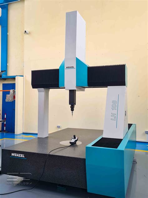 Macchina di misura a coordinate (CMM) in un ambiente industriale