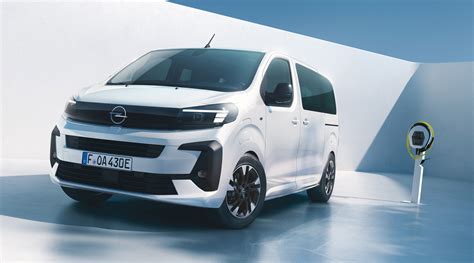 Opel Zafira Electric charging station