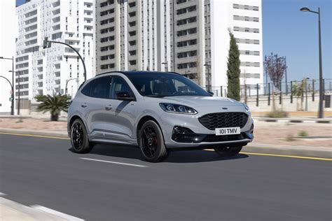 Ford Kuga Graphite Tech Edition esterno