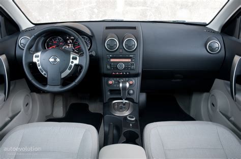 Interni Nissan Qashqai 2010