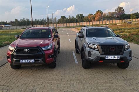 Confronto Nissan Navara e Toyota Hilux