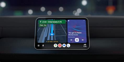 Schermata principale di Android Auto su un display automobilistico