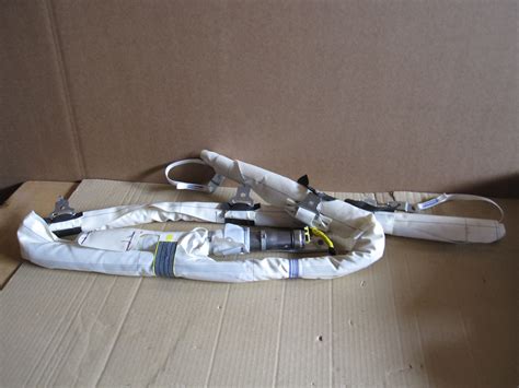 Parti di un airbag a tendina