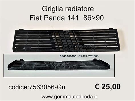 Vista frontale di una Fiat Panda 141 con dettaglio della griglia radiatore originale