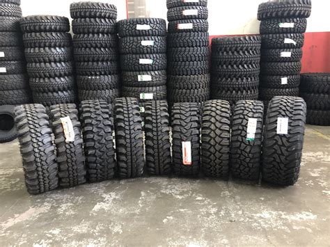 Gomme per auto in magazzino