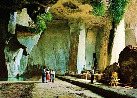 Ingresso della Grotta dei Cordari