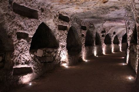 Interno delle Catacombe di San Giovanni