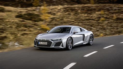 Audi R8 seconda generazione in movimento