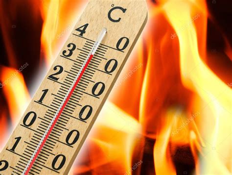 Termometro che indica alta temperatura con pneumatici caldi