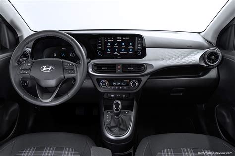Interni Hyundai Accent terza generazione