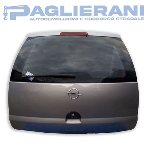 Schema di montaggio di un portellone posteriore per Opel Grandland X