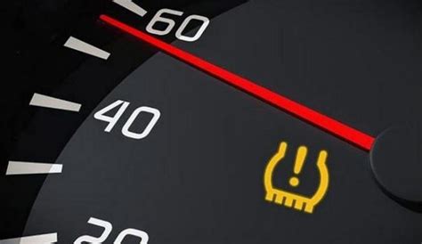 Simbolo spia pressione pneumatici