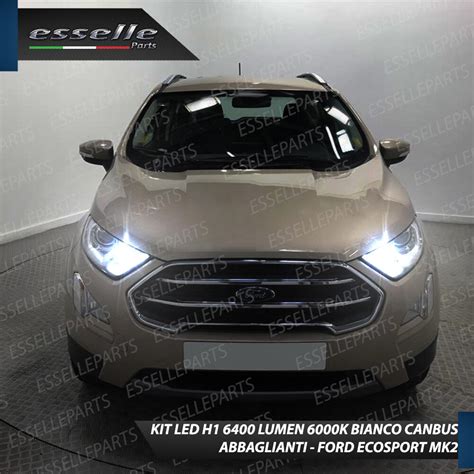 Dettaglio fari LED Ford EcoSport