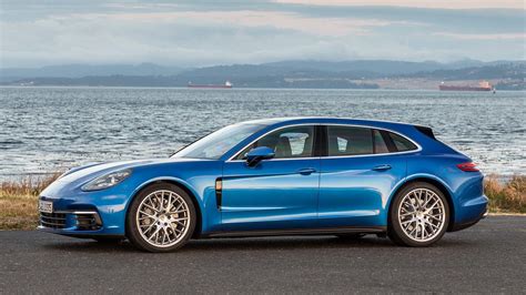 Porsche Panamera Sport Turismo E-Hybrid dettagli interni
