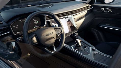 Lynk & Co 01 interni