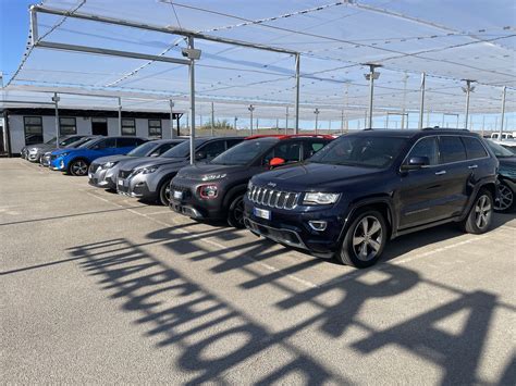 Vasta gamma di auto usate e a km0