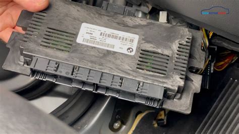 posizione centralina FRM BMW E90