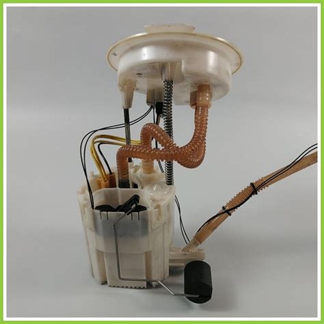 Schema pompa carburante BMW E90