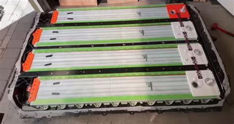 Illustrazione di un pacco batteria EV altamente integrato di VREMT