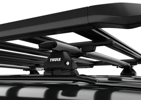 Piattaforma da tetto Thule Caprock montata su un SUV