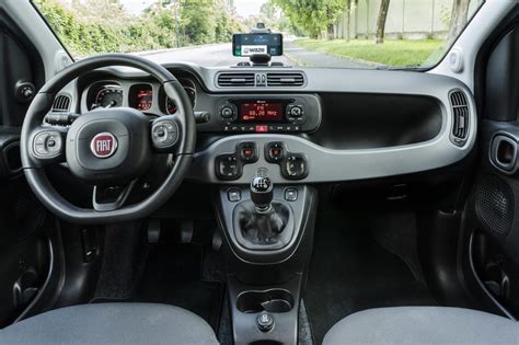Interni Fiat Panda con display Uconnect
