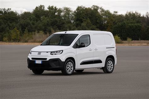 Fiat Doblò in un contesto urbano