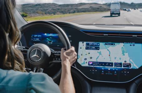 Sistemi di assistenza alla guida Mercedes-Benz