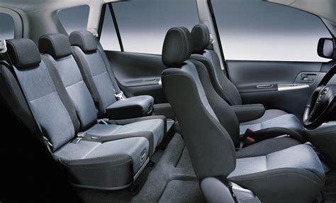 Toyota Corolla Verso interni