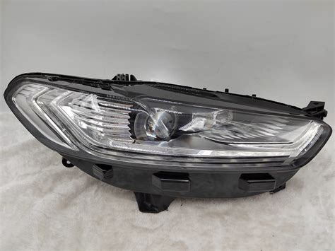 Ford Mondeo headlight assembly