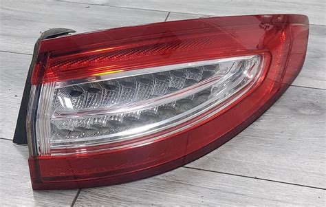 Rear light cluster of a Ford Mondeo