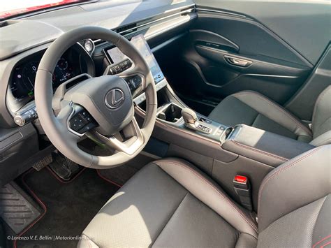 Interni lussuosi di una Lexus