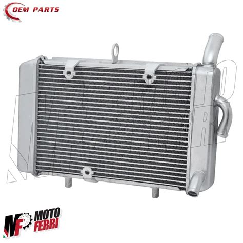 Confronto tra radiatore OEM e radiatore aftermarket