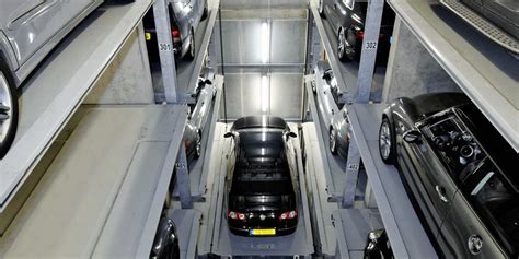 Schema del sistema di parcheggio automatico Toyota