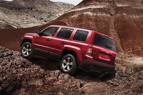 Jeep Patriot in un paesaggio fuoristrada